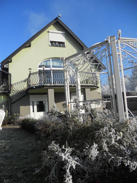 Mizerowka Guest House กูโดวาสโดรยจ์ ภายนอก รูปภาพ